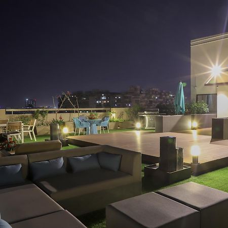 Ebony Residency Hotel Ahmedabad Buitenkant foto