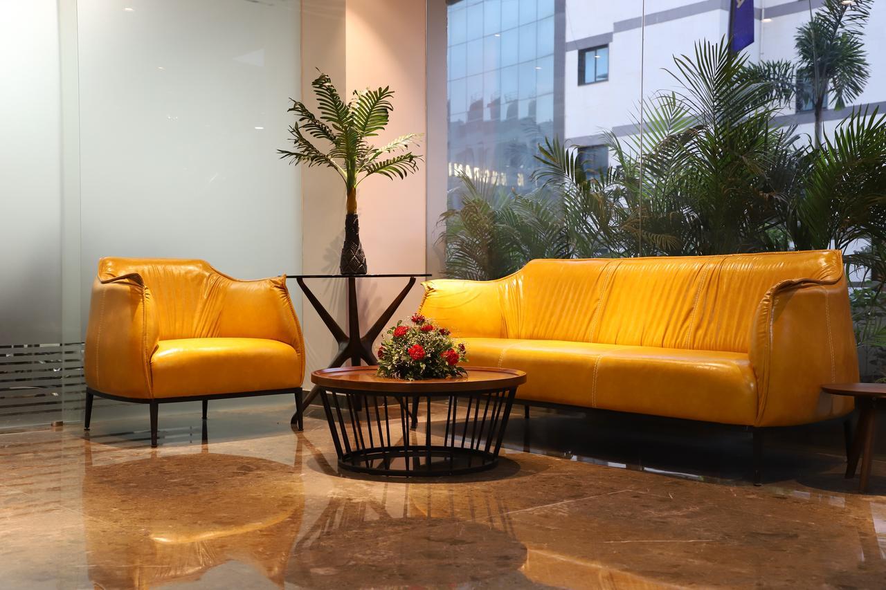 Ebony Residency Hotel Ahmedabad Buitenkant foto