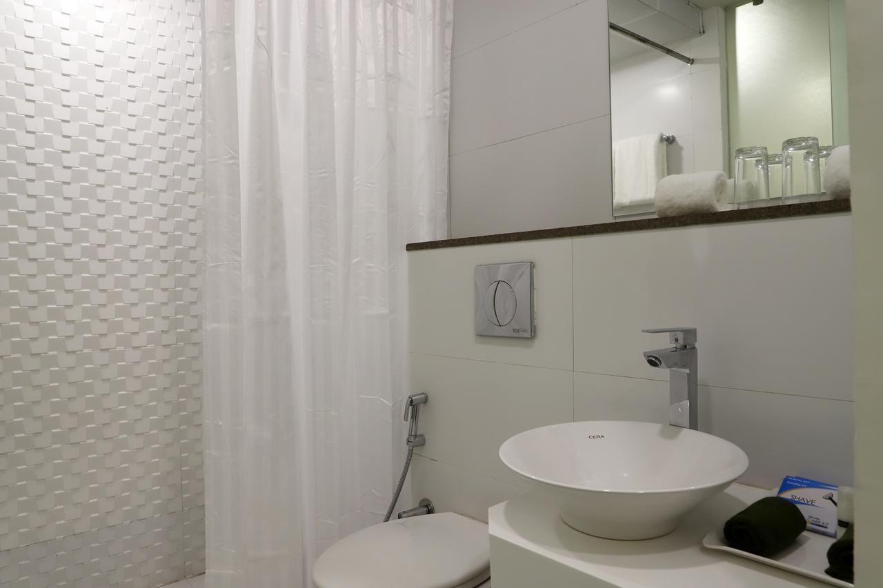 Ebony Residency Hotel Ahmedabad Buitenkant foto