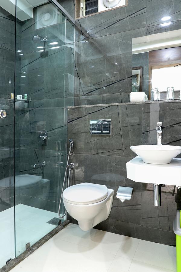 Ebony Residency Hotel Ahmedabad Buitenkant foto